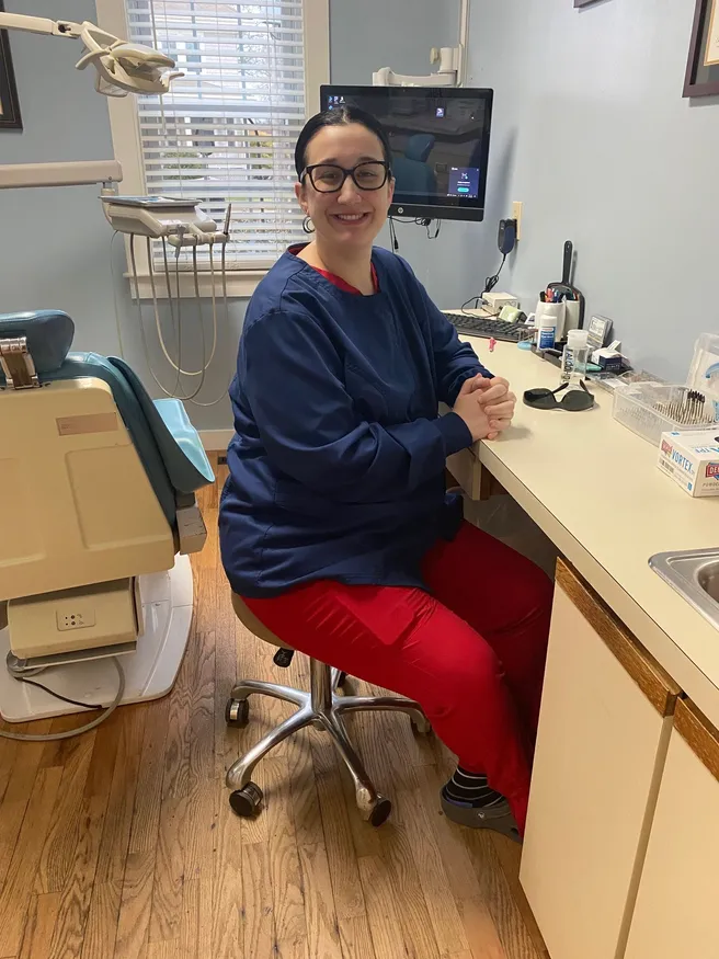 Chelsea, Dental Assistant